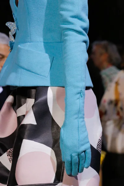 Look 57